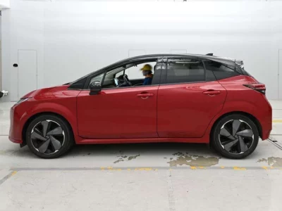 Nissan Aura