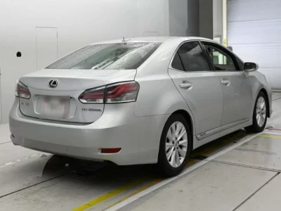 Lexus HS
