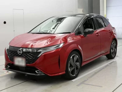 Nissan Aura