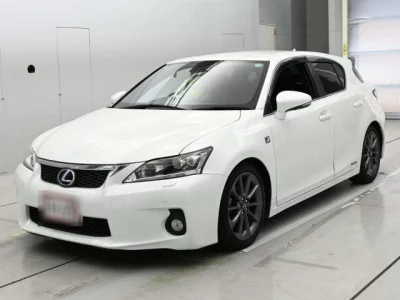 Lexus CT200h