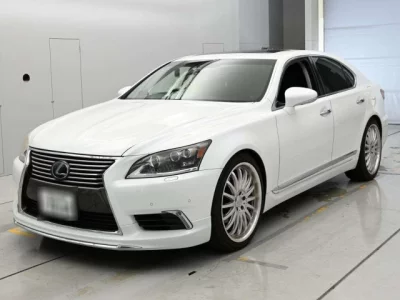 Lexus LS460L