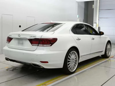 Lexus LS460L