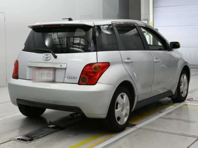 Toyota IST