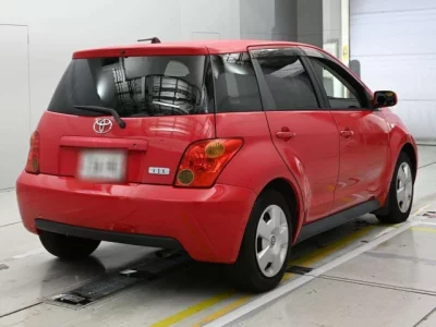 Toyota IST