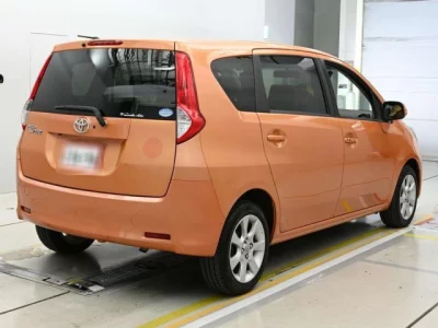 Toyota Passo Sette