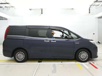 Toyota Esquire