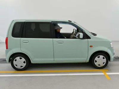 Nissan Otti