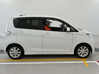 Mitsubishi ek Custom