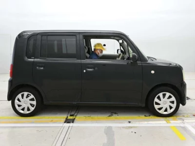 Toyota Pixis Space