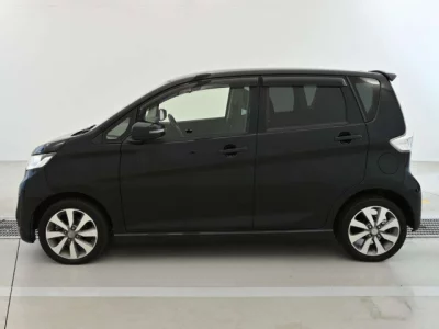 Mitsubishi ek Custom