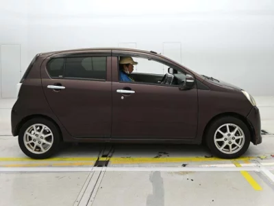 Toyota Pixis Epoch