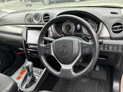 Suzuki Escudo