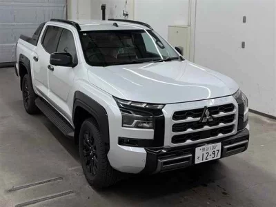 Mitsubishi TRITON