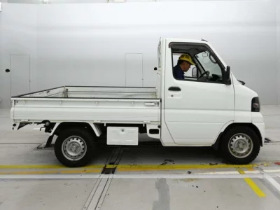 Nissan CLIPPER TRUCK