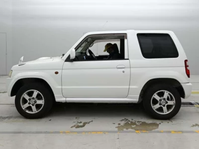 Nissan Kix