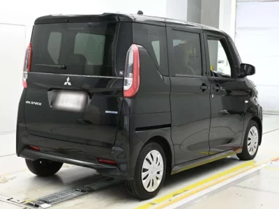 Mitsubishi eK X Space