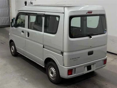 Mitsubishi Minicab Van