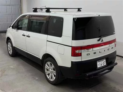 Mitsubishi Delica D:5