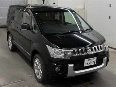 Mitsubishi Delica D:5