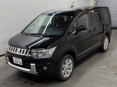 Mitsubishi Delica D:5