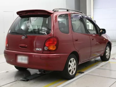 Toyota COROLLA SPACIO