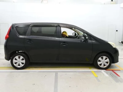 Toyota Passo Sette
