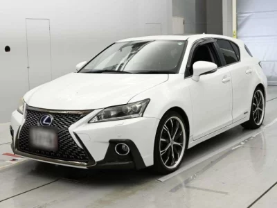 Lexus CT200h