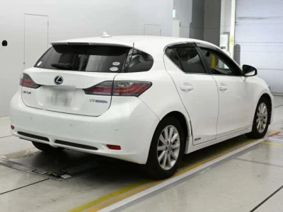 Lexus CT200h
