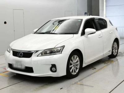 Lexus CT200h