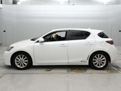 Lexus CT200h