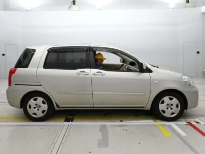 Toyota Raum