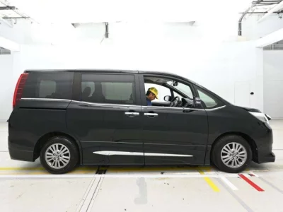 Toyota ESQUIRE
