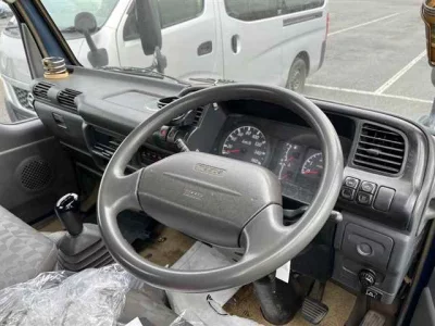 Mazda Titan
