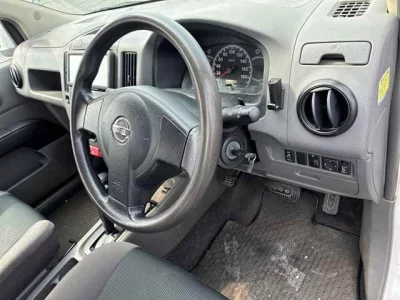 Nissan AD