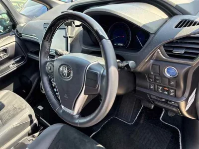 Toyota Esquire