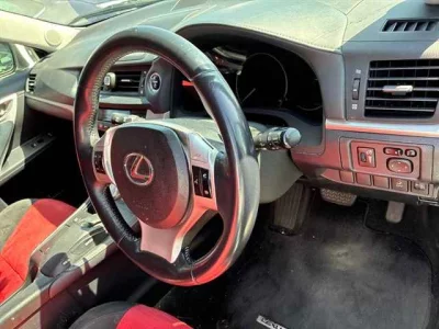 Lexus CT200h