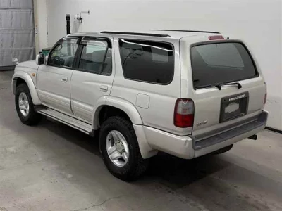 Toyota HILUX SURF