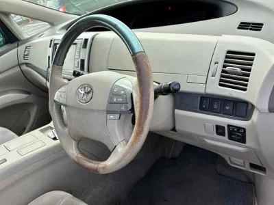Toyota ESTIMA HYBRID