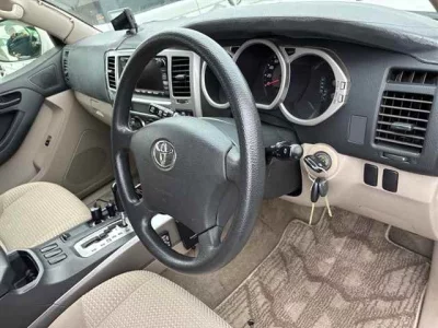 Toyota HILUX SURF