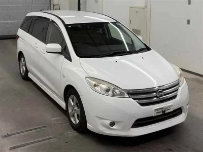 Nissan LAFESTA