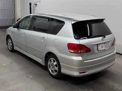Toyota Ipsum
