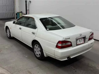 Nissan Laurel