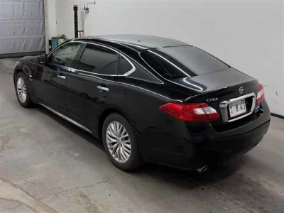 Nissan Cima