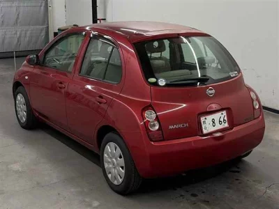 Nissan March