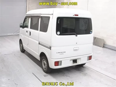 Mitsubishi Minicab Van