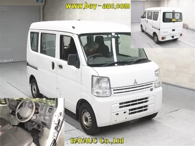 Mitsubishi Minicab Van