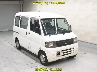 Mitsubishi Minicab Van