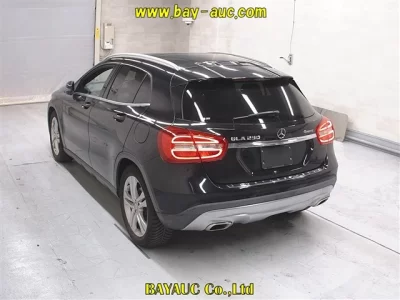 Mercedes-Benz GLA-Class