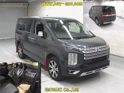 Mitsubishi Delica D:5