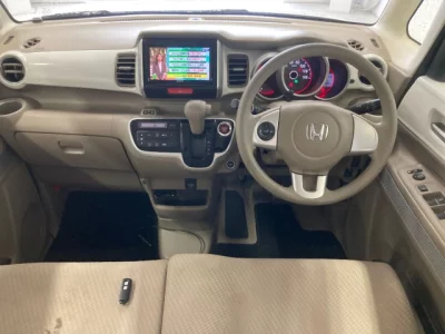 Honda N-Box Slash